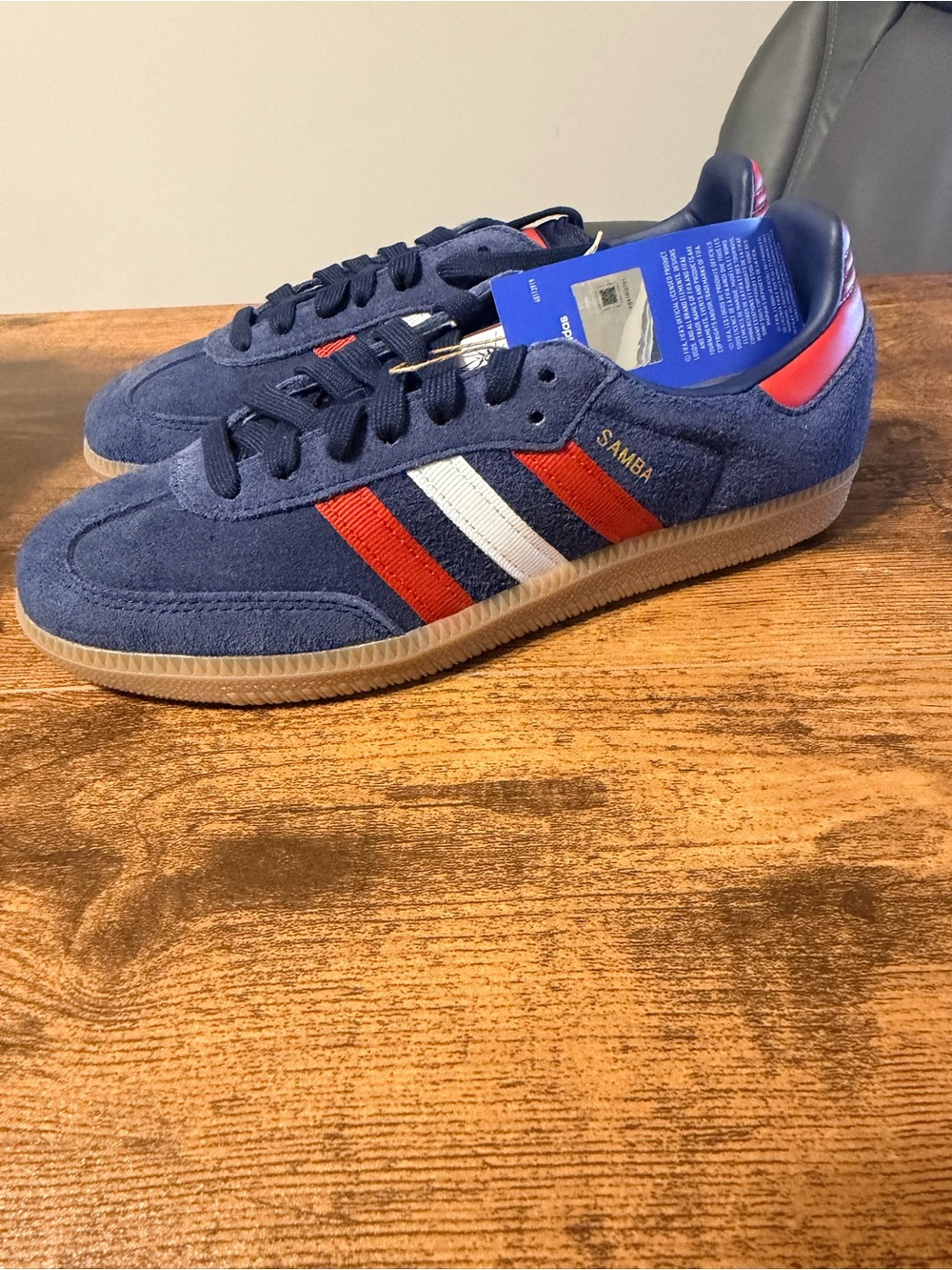 Adidas Samba FIFA Suede Men's Sneakers - Navy with Red & White Stripes 5.5Y/6.5W